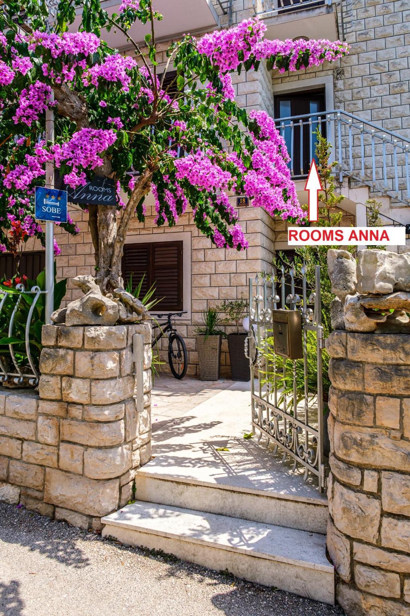 Rooms Anna Milna  Buitenkant foto